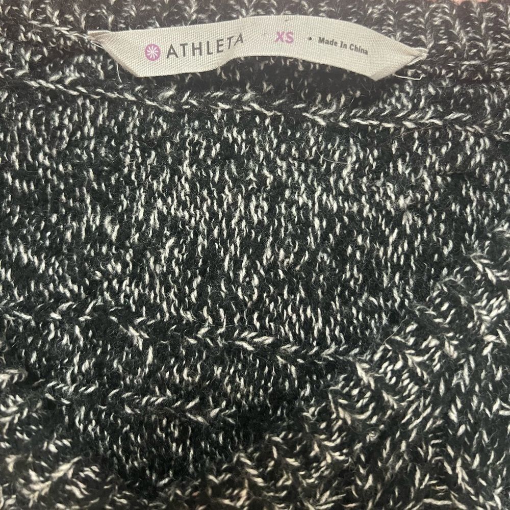 Athleta Northern Lights Cashmere Blend Sweater ex small Asymmetrical oversized - Picture 11 of 12